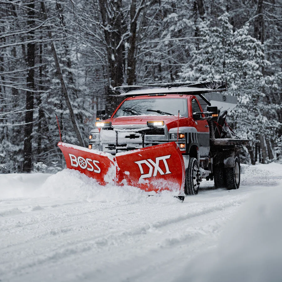 BOSS Snowplows DXT Series Chainless Hydraulic Lift System feature image
