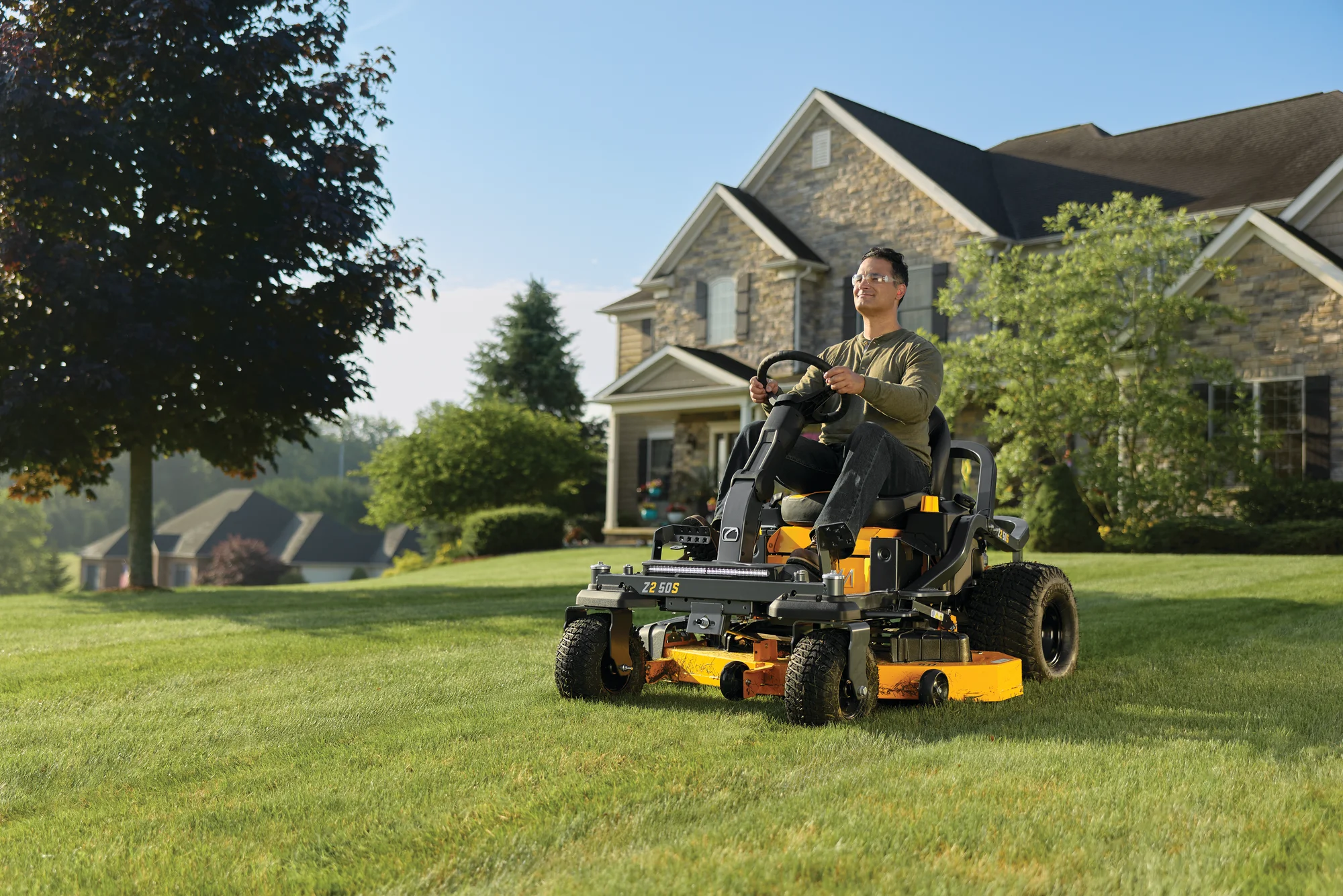 Cub Cadet Ultima Series ZS Zero Turn Rider Z2 50S Cub Cadet Ultima Series Zs Zero Turn Rider Z2 50S Front View Right Man Cutting Grass product image