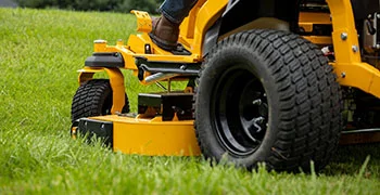 Cub Cadet Ultima Series Ztxs Zero Turn Riders Heavy Duty Aeroforce Max Deck For Superior Cutting feature image