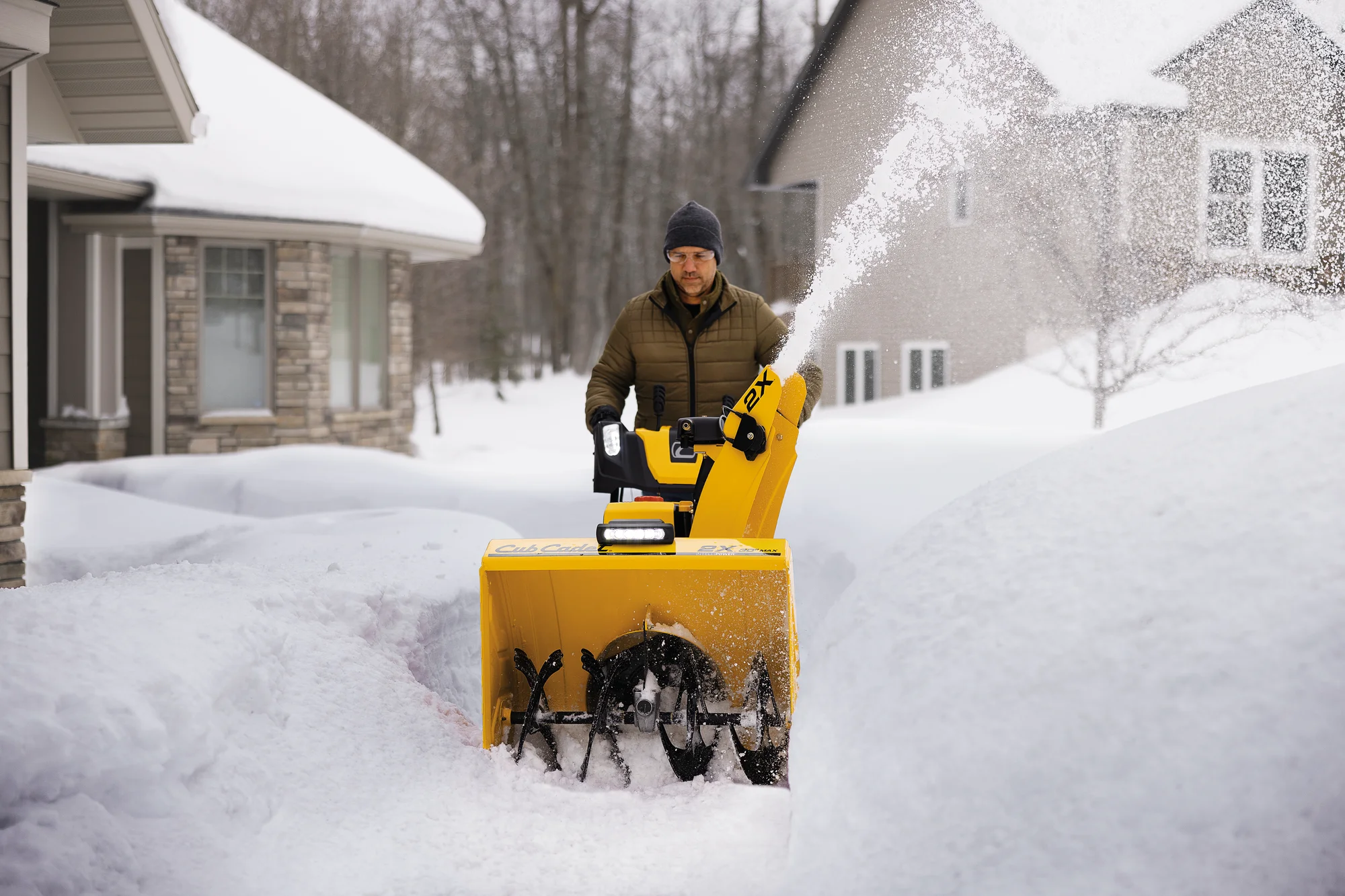 Cub Cadet Two Stage INTELLIPOWER Snow Blower 2X 30 EFI