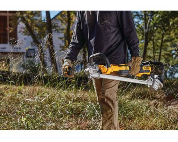 DeWalt 20V MAX Folding String Trimmer DCST922P1 Dewalt 20V Max Folding String Trimmer Dcst922P1 Man Carrying Trimmer product image