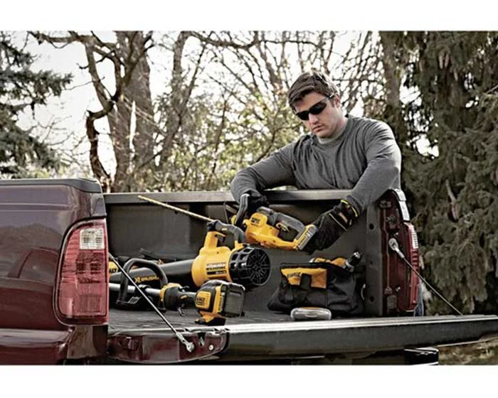 DeWalt 20V MAX Hedge Trimmer DCHT820B Dewalt 20V Max Hedge Trimmer Dcht820B Man Lifting Product product image