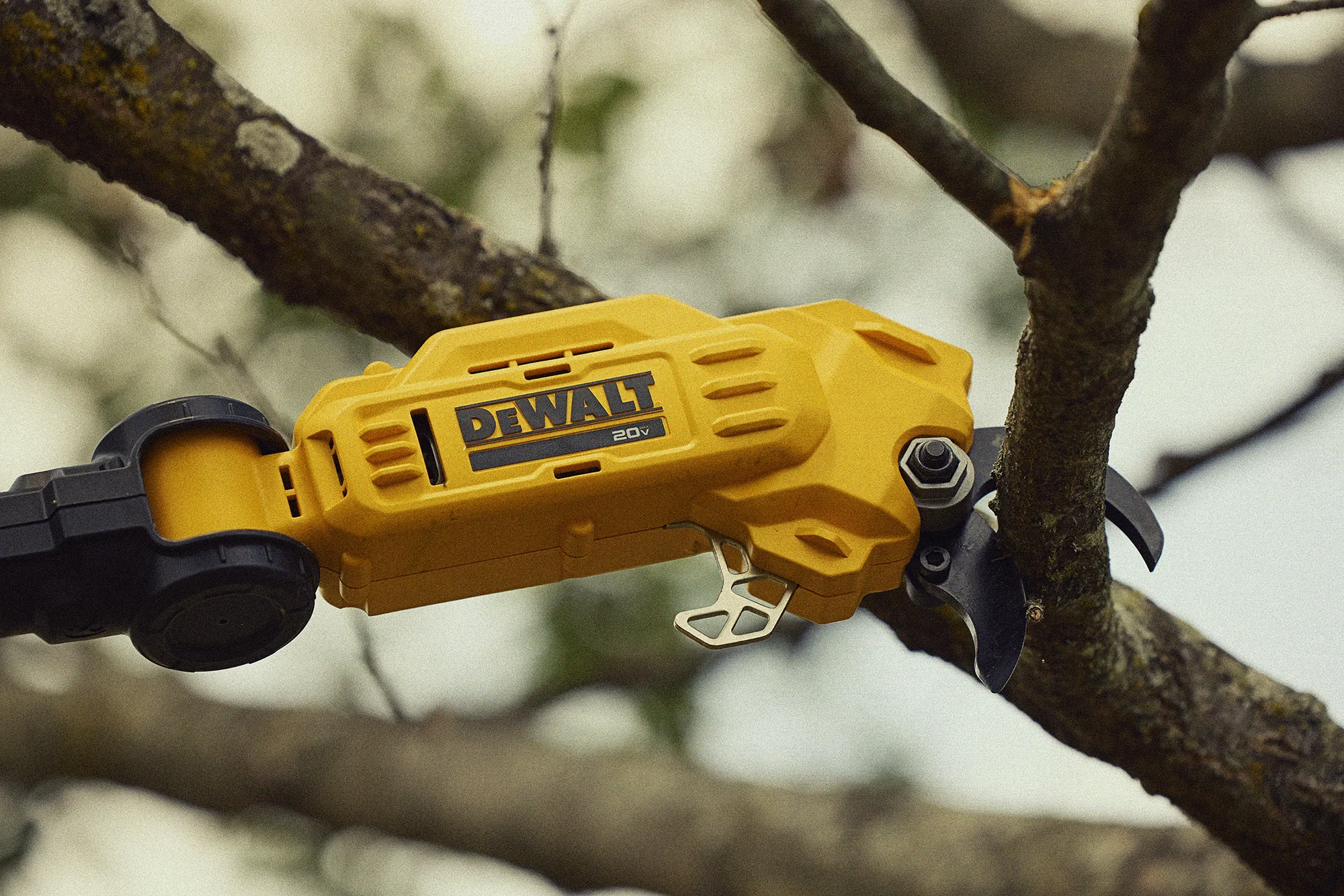 DeWalt 20V MAX Pole Pruner DCPPR320B