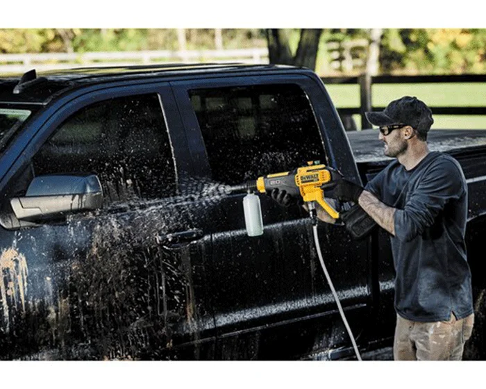 Dewalt 20V Max Power Cleaner Kit Dcpw550P1 Cleaning Truck product image