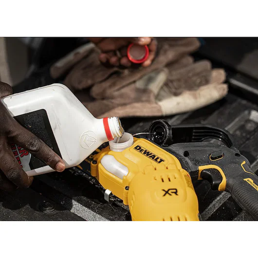 DeWalt 20V Max Series Auto Oiling System feature image