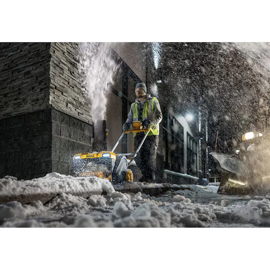 DeWalt 60V Max Series Snowblowers Variable Output Modes feature image