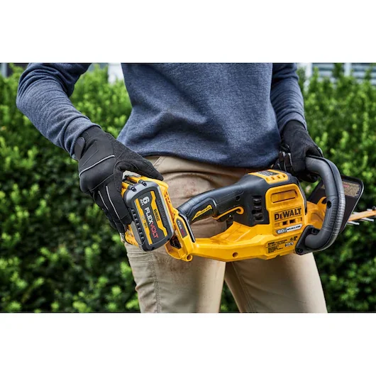 DeWalt 60V Series Hedge Trimmers Flexvolt Battery System feature image