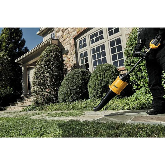 DeWalt Dwo Series Multi Tool Ergonomic Grip Design feature image
