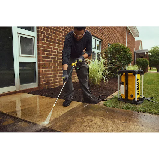 DeWalt Electric Series Pressure Washers High Cleaning Efficiency feature image