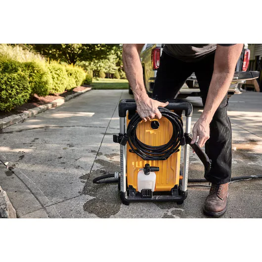 DeWalt Electric Series Pressure Washers Kink Resistant Hose And Extended Reach feature image