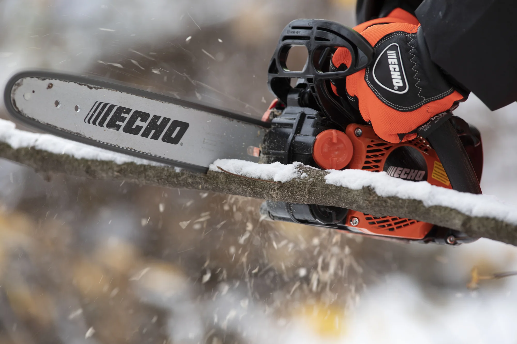 Echo Chainsaw CS2511T-14 Echo Cs Series Chainsaw Cs2511T 14 Man Cutting Branch Side View Closeup product image