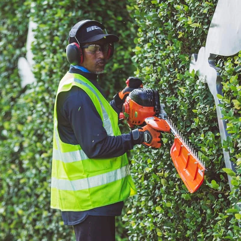 ECHO HCS Series Hedge Trimmers Professional Grade Components feature image