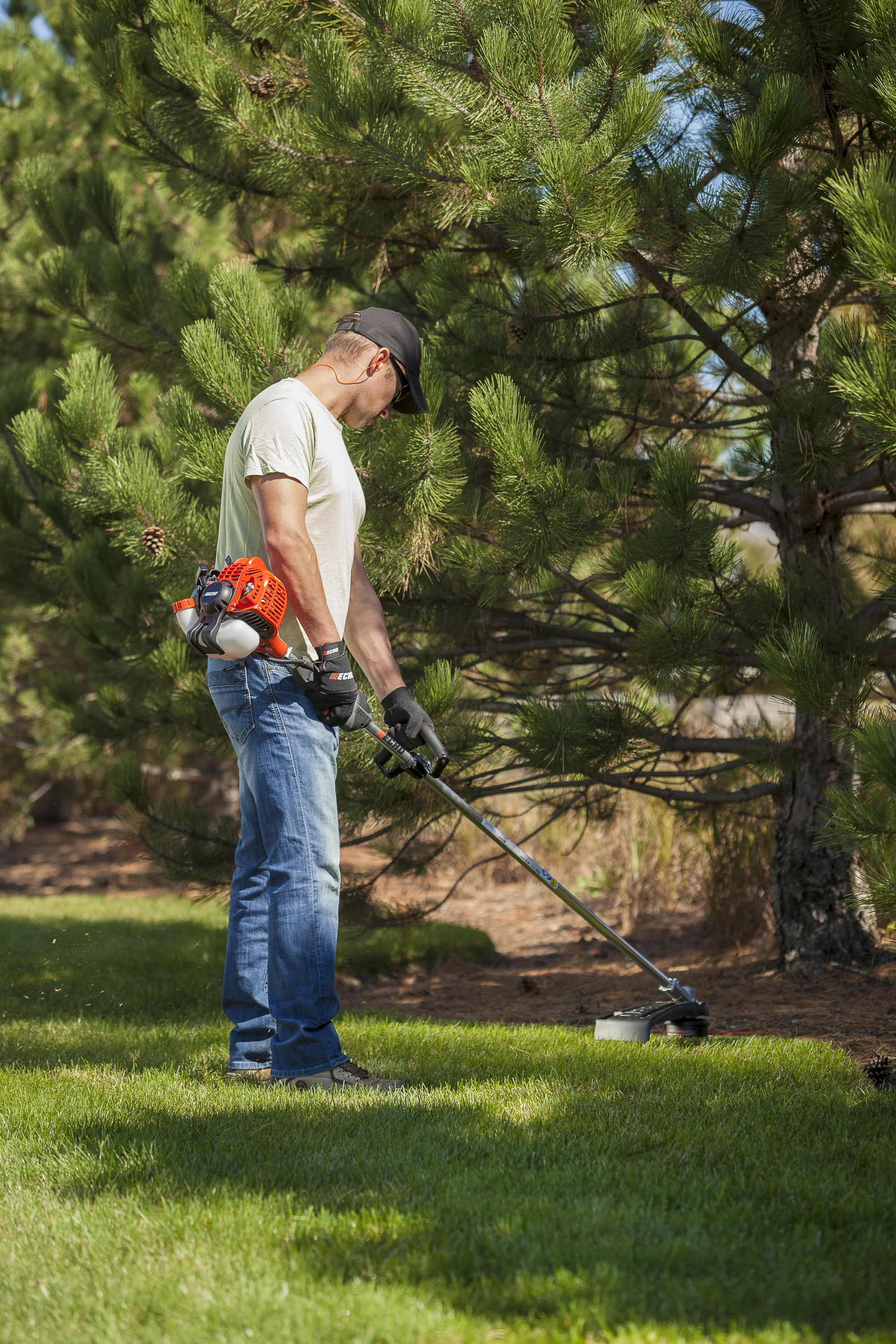 Echo Trimmer SRM 225 Echo Srm Series Trimmer Srm 225 Man Trimming Landscaping product image