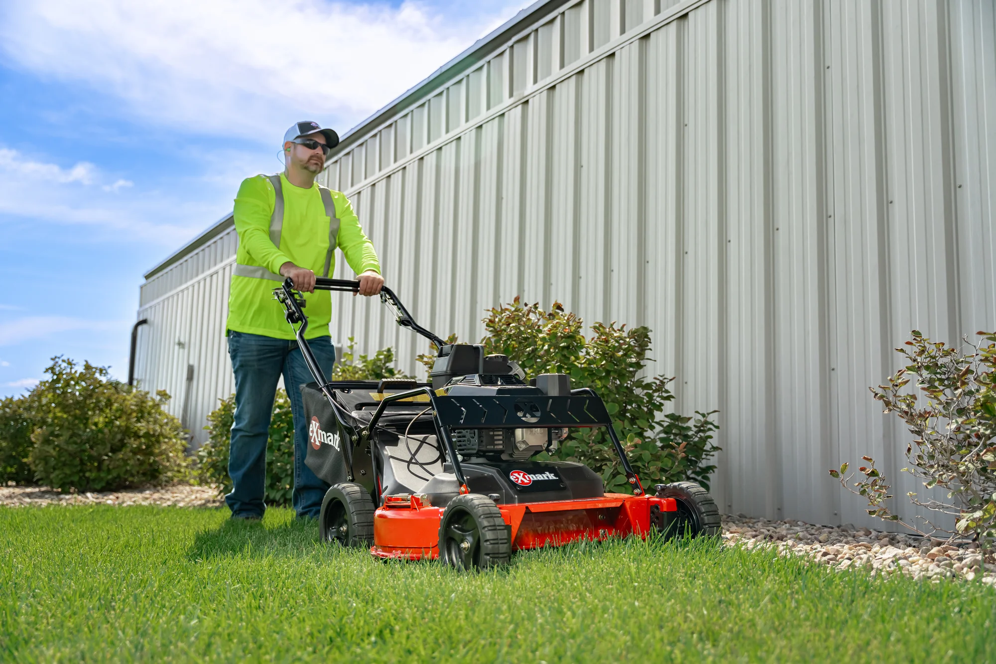 Exmark Commercial 30 X Series Walk Behind Lawn Mower ECX200GKC300CS