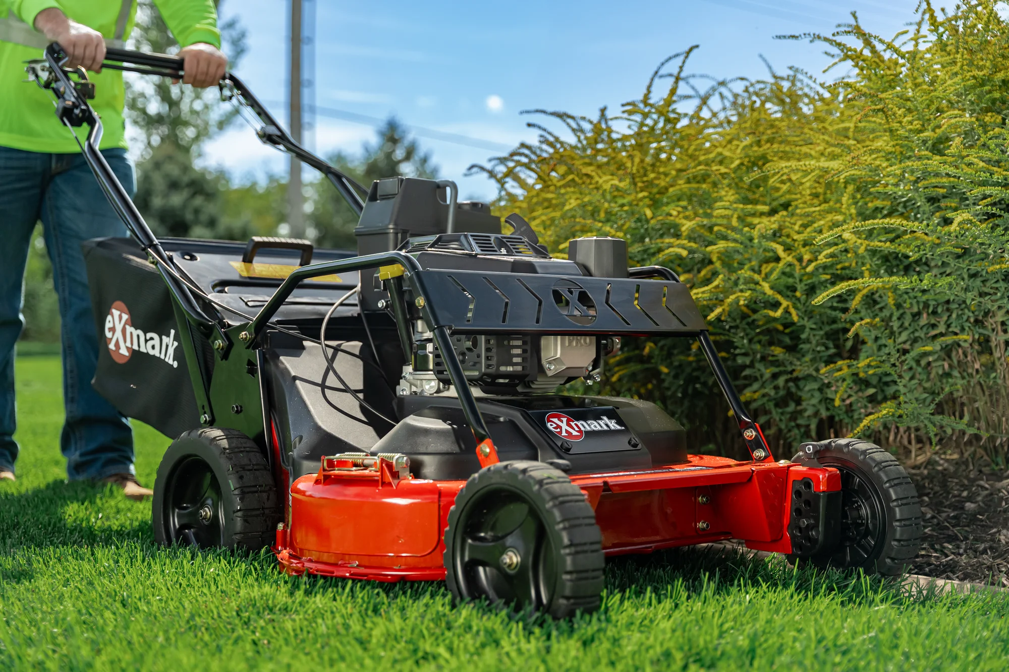 Exmark Commercial 30X Series Walk Behind Mowers Commercial Duty Transmission feature image