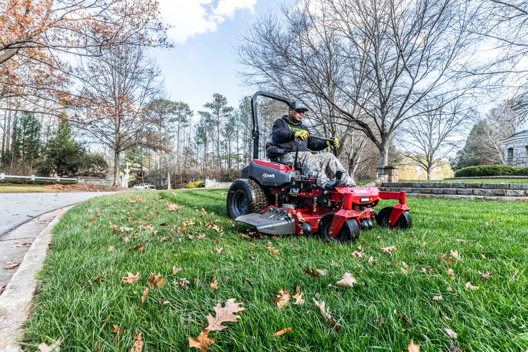 Exmark Lazer V Series Riding Mowers Reduced Noise Operation feature image