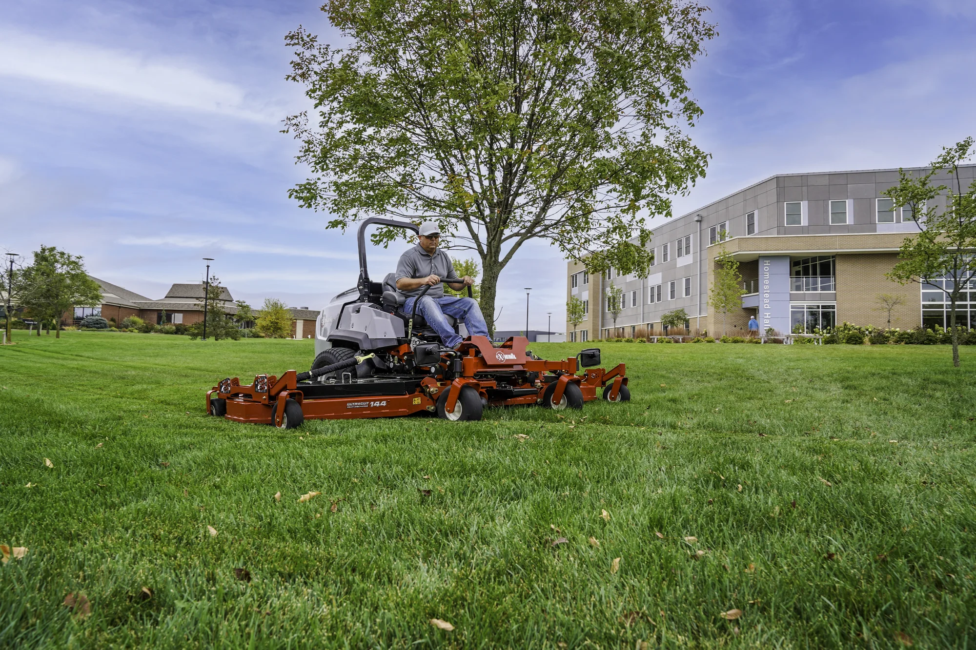 Exmark Lazer Z S Diesel Series Zero Turn Rider Lzs86Tdym12Rw0 Wide Angle Commercial Lot product image
