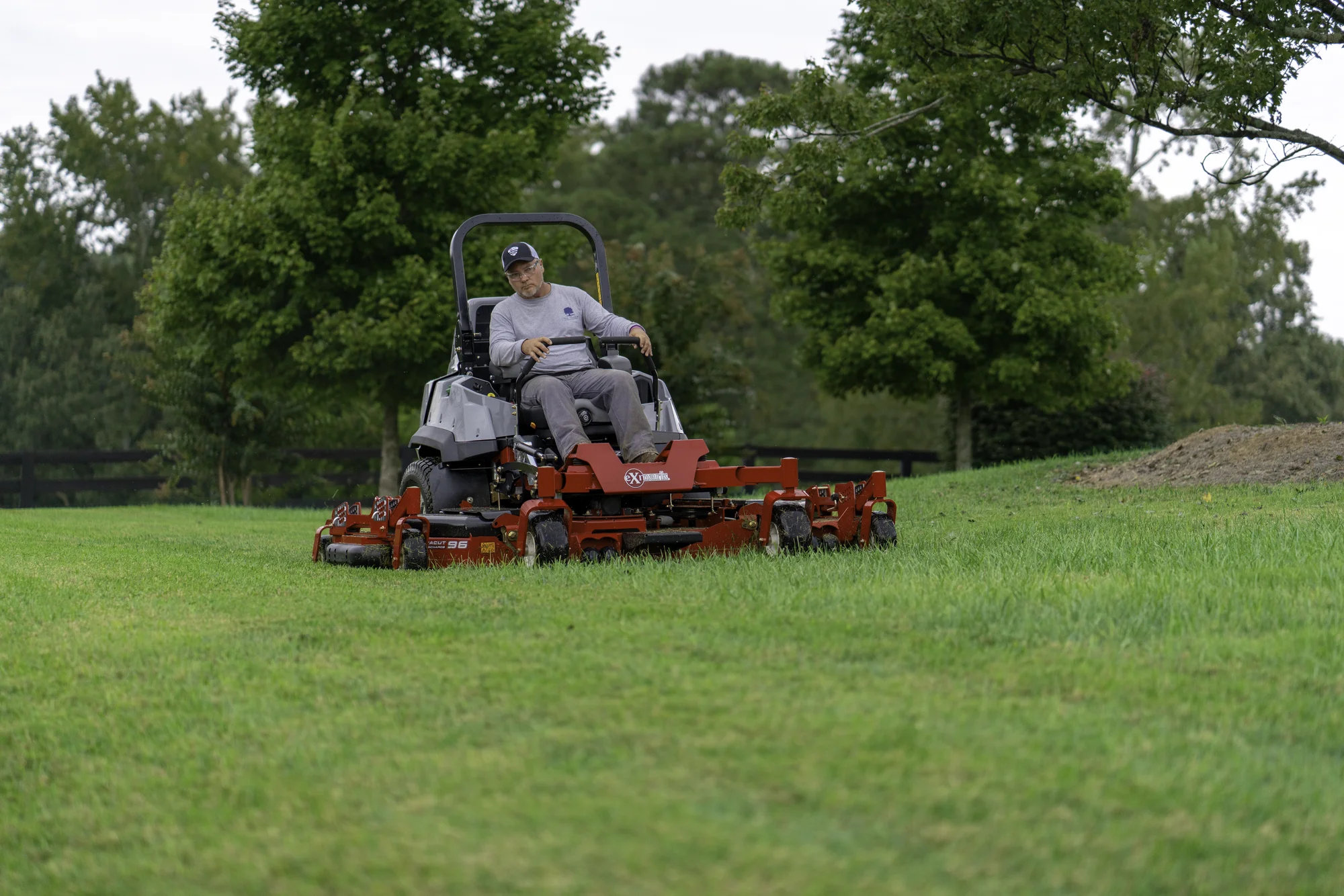 Exmark Lazer Z S Diesel Series Zero Turn Rider Lzs88Cdym96Rw0 Man Mowing Property product image