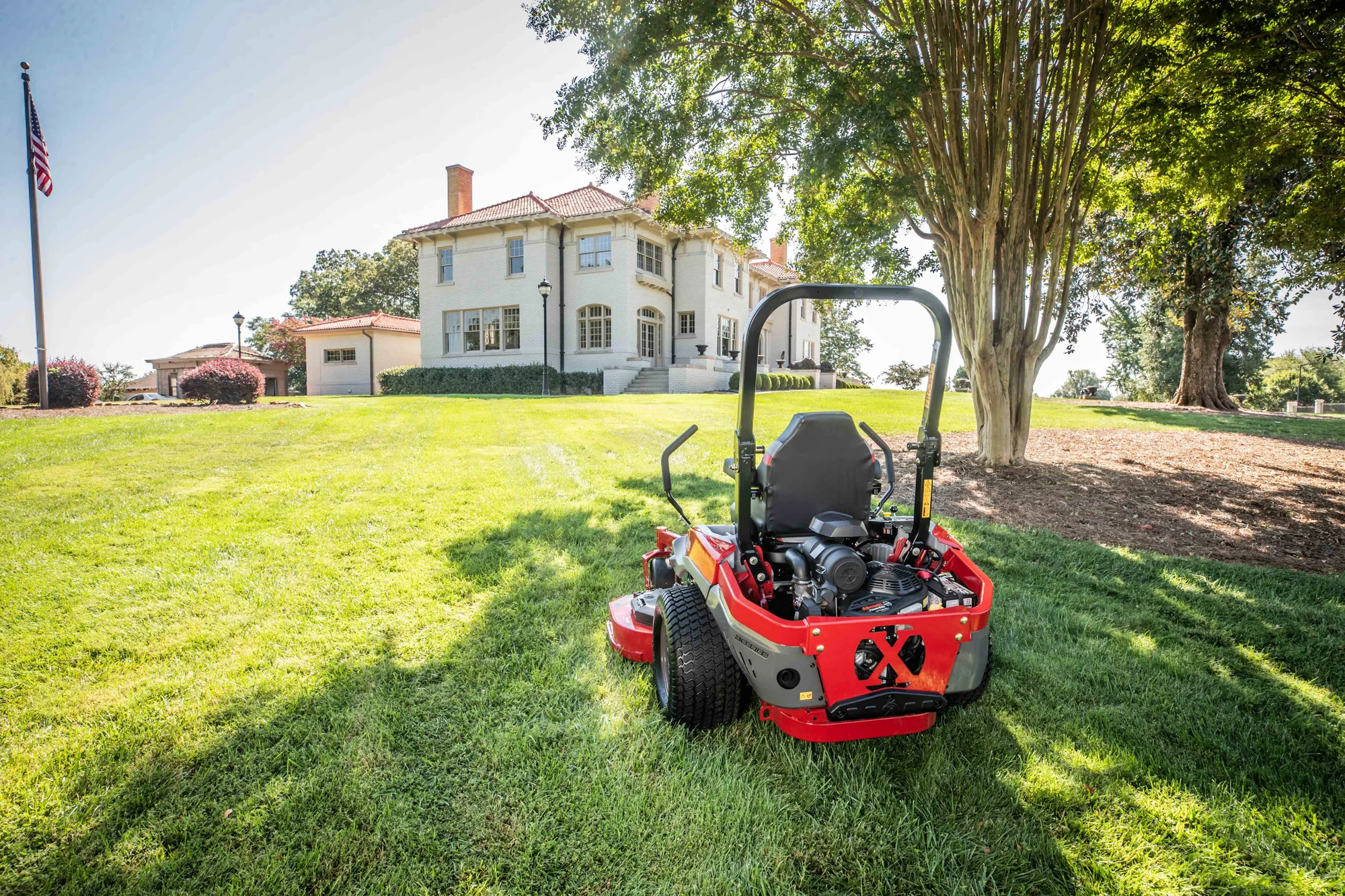 Exmark Lazer Z X Series Zero Turn Rider Lrx980Ekc606Q1 Mower Lawn House Back View product image