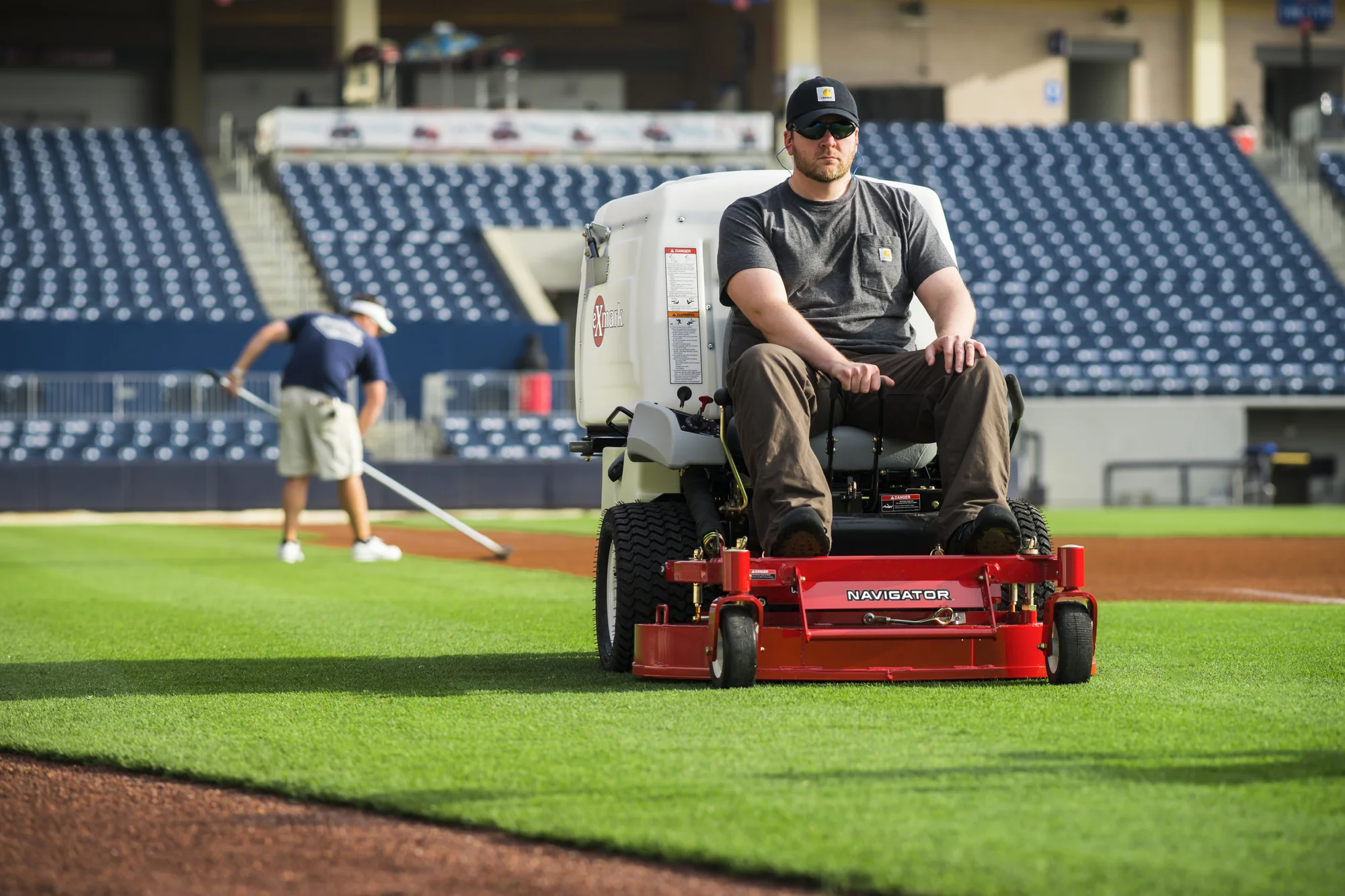 Exmark Navigator S Series Riding Mowers Low Profile For Enhanced Stability feature image