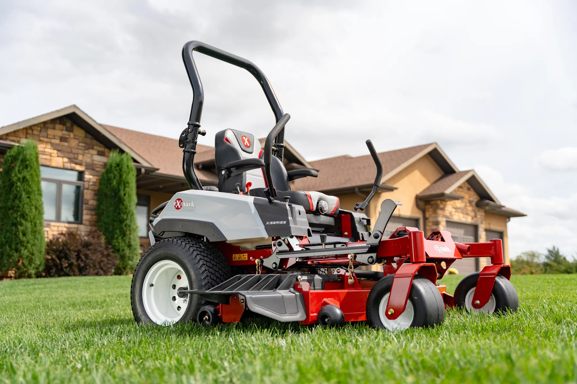 Exmark Radius X Series Zero Turn Rider Rdx730Gka604A3 Wide Angle Mower House product image