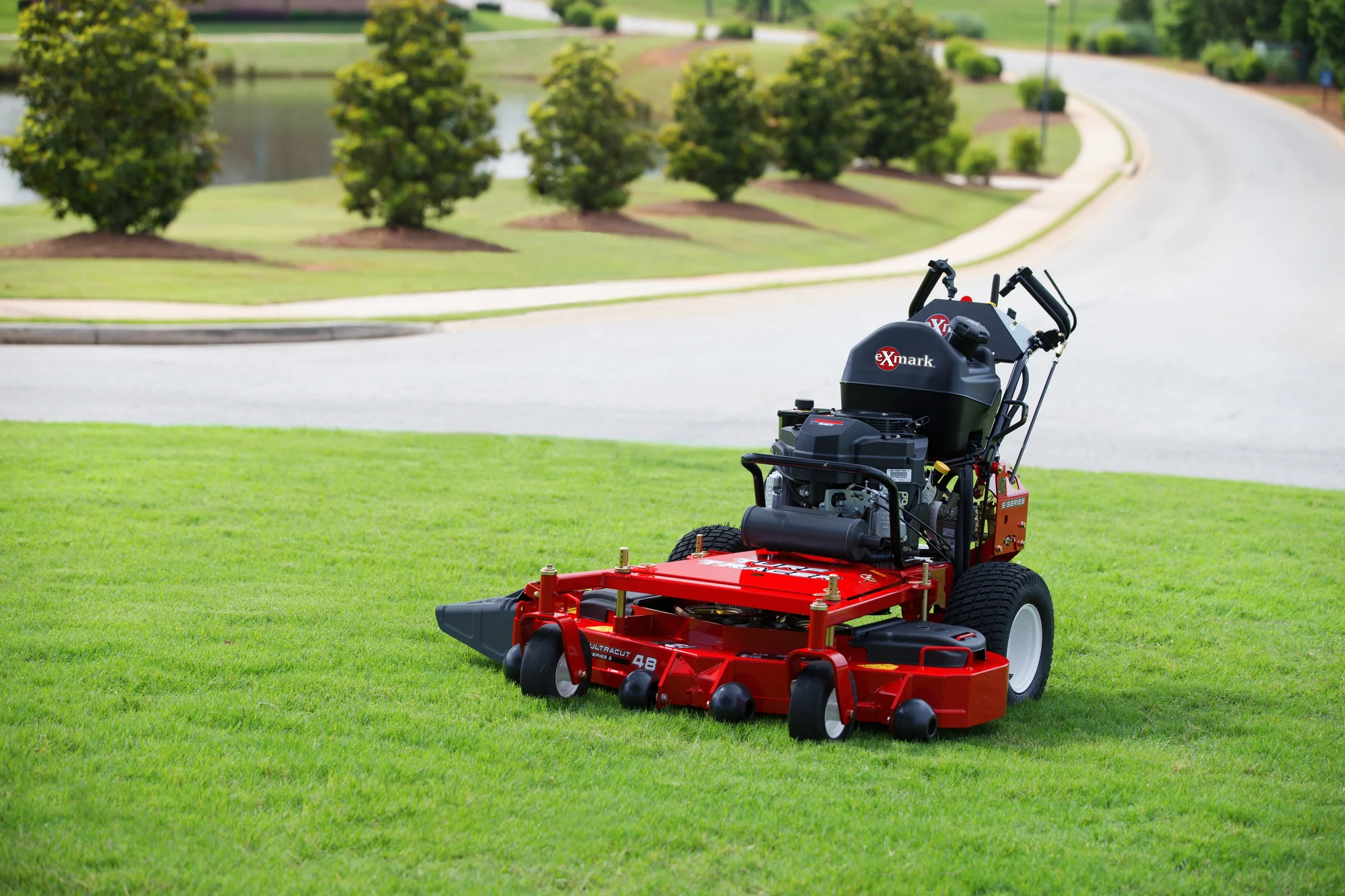 Exmark Turf Tracer S Series Walk Behind Mowers Professional Grade Cut feature image