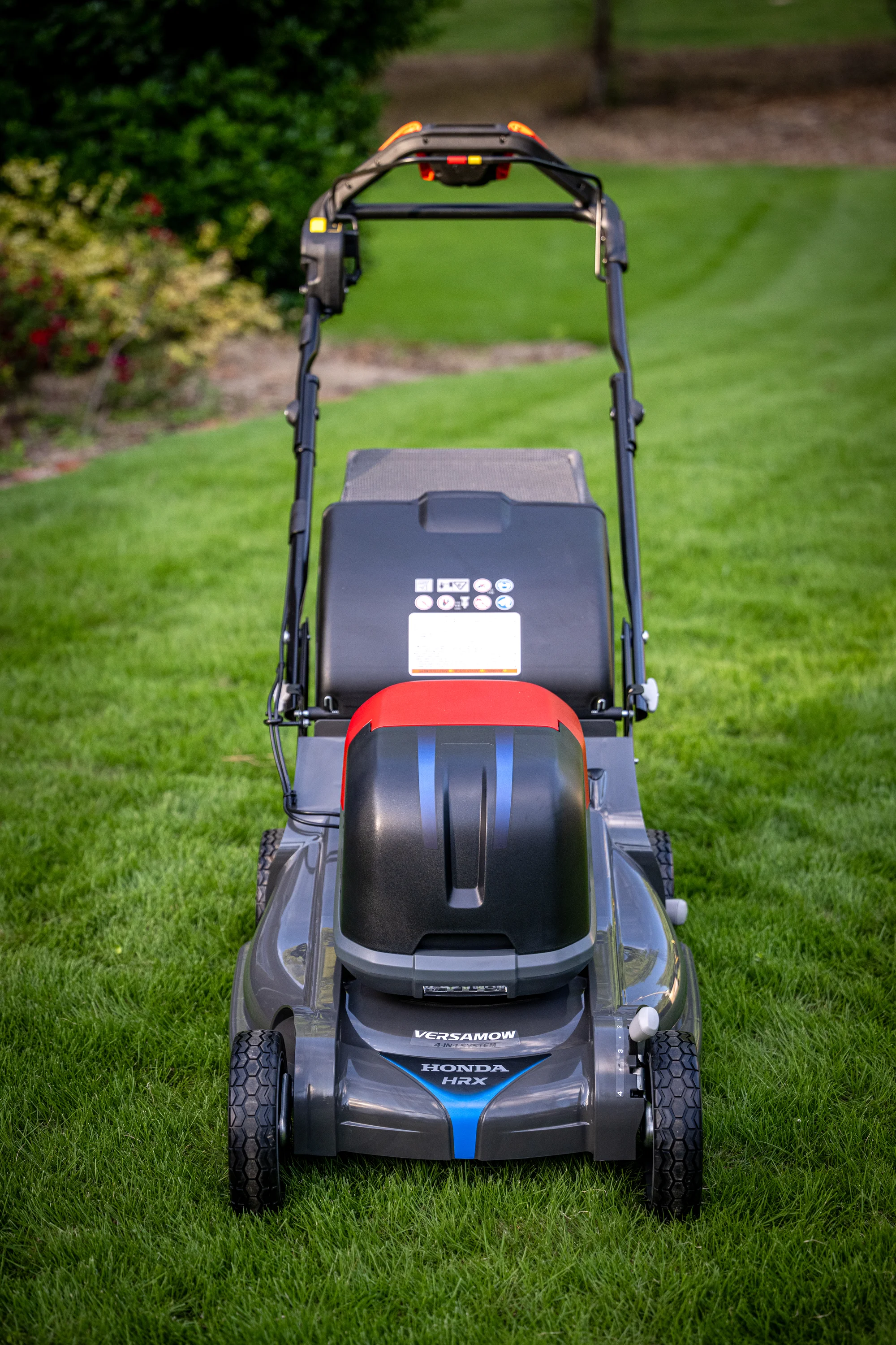 Honda Hrx Be Battery Powered Walk Behind Lawn Mower Hrx217Exa6 Front View Top On Grass product image