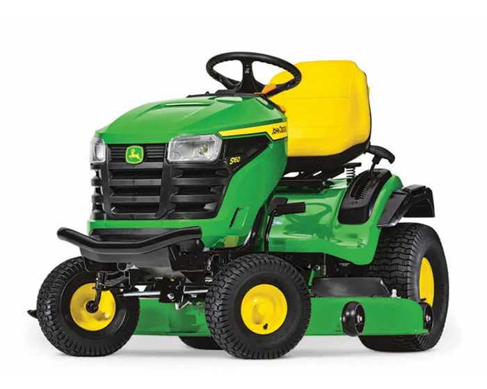 John Deere 100 Series Lawn Tractor S160