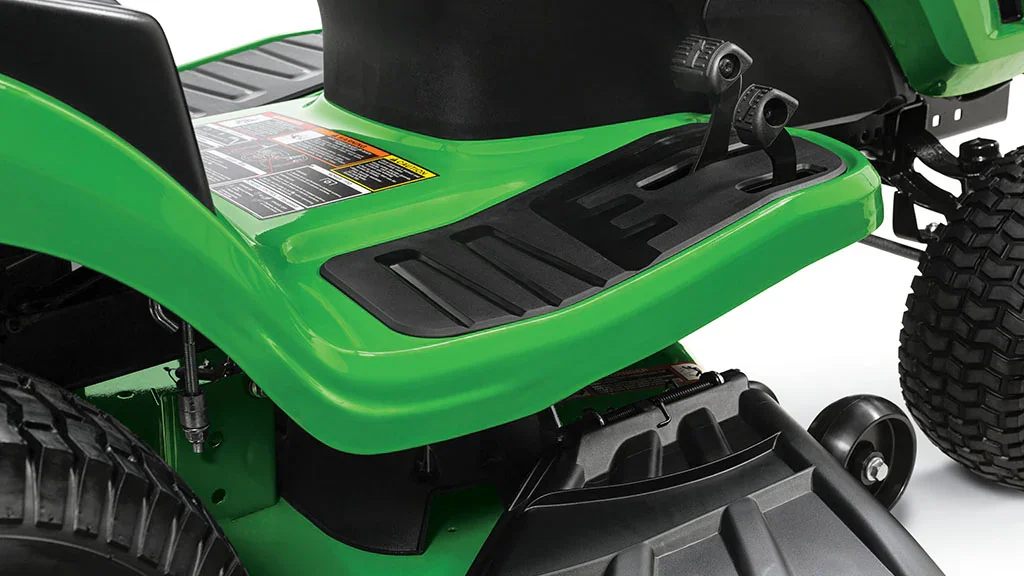 John Deere 100 Series Tractors Durable Steel Frame feature image
