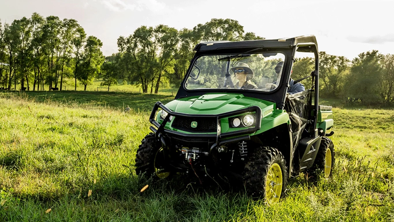 John Deere Gator XUV590M Series Mid-Size Crossover Utility Vehicle
