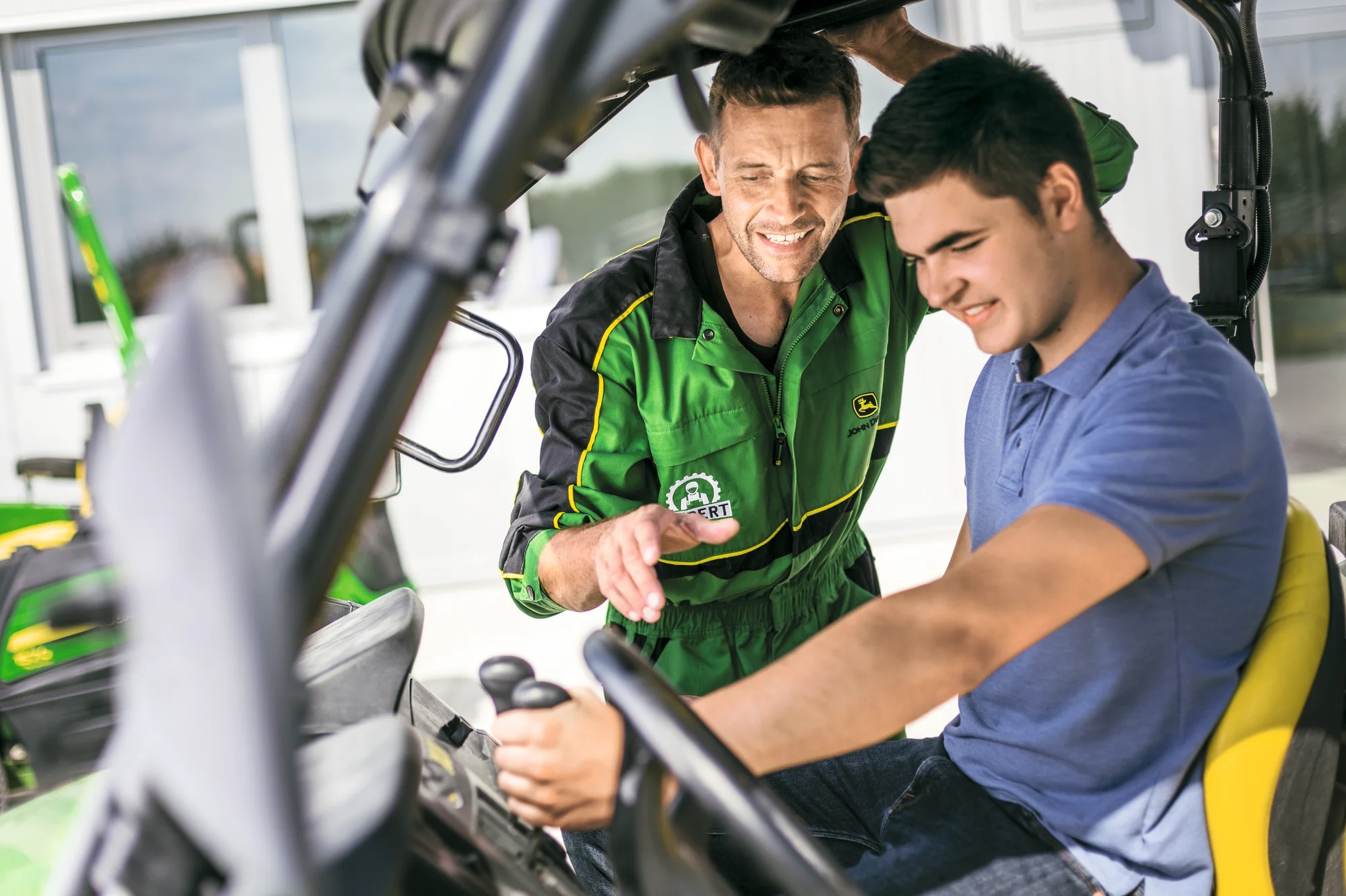 John Deere HPX615E Work Series UTVs Simple Familiar Controls feature image