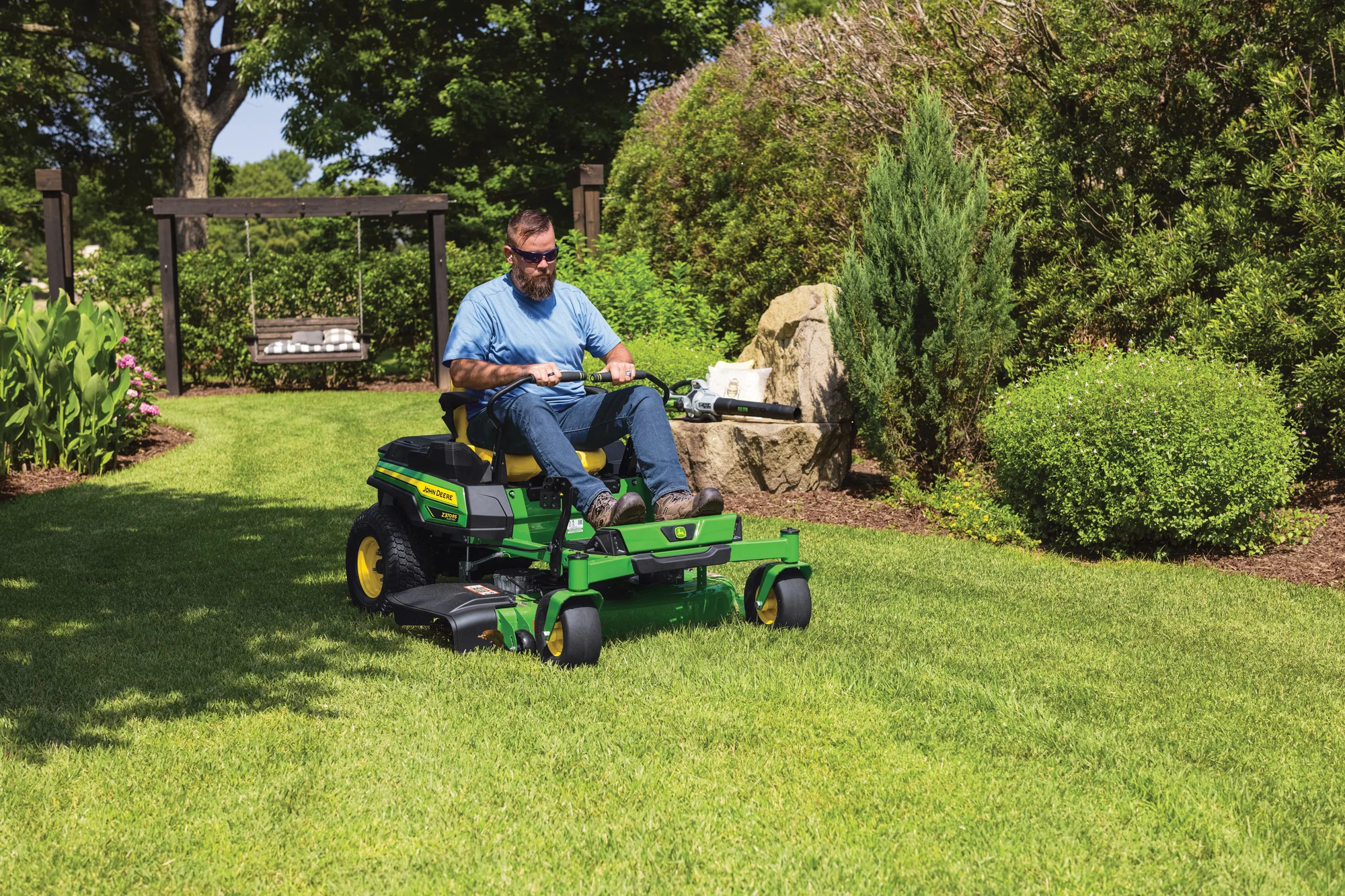 John Deere Man On Zero Turn product image