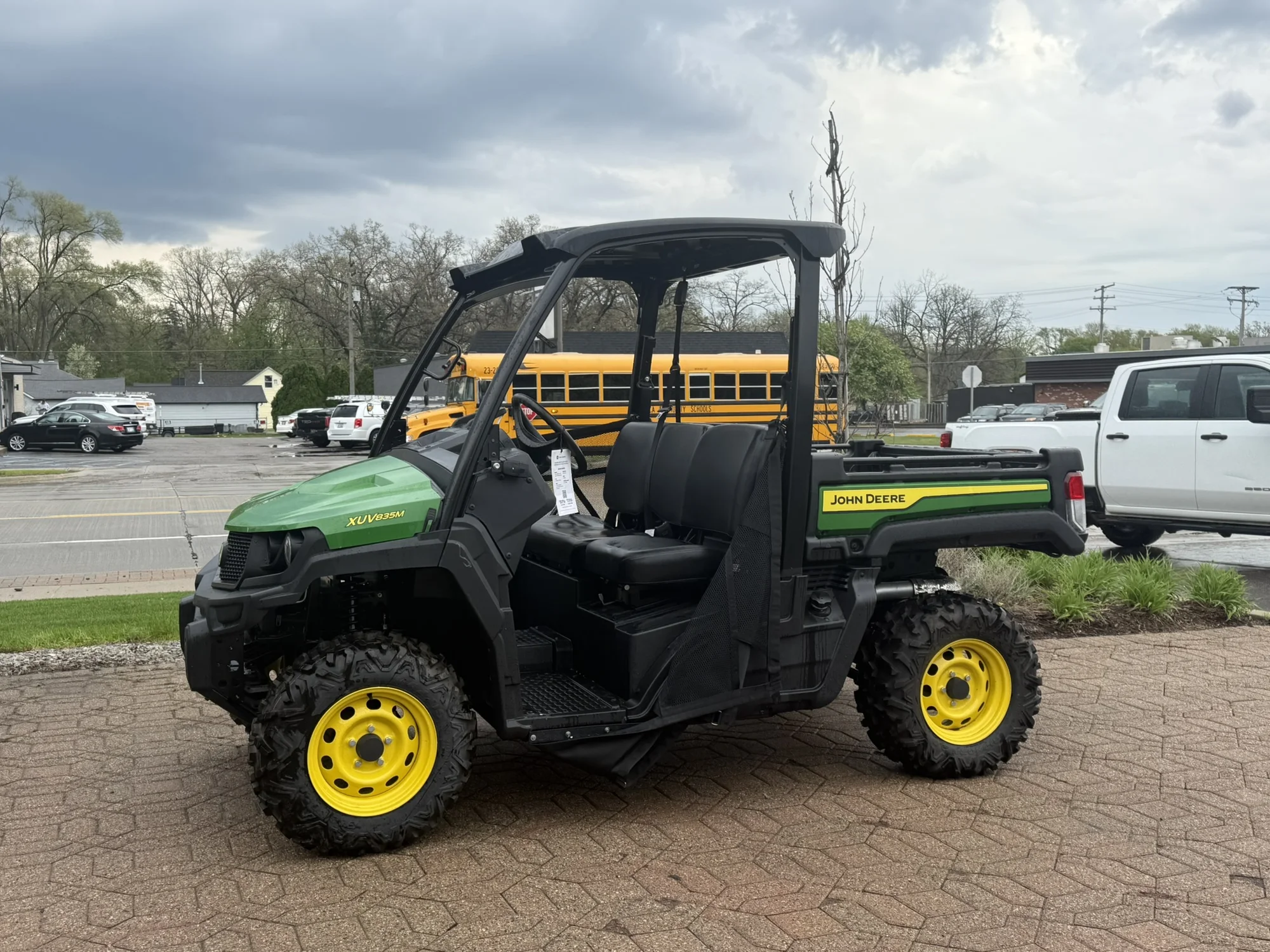 John Deere Gator Full-Size XUV835M Crossover Utility Vehicle XUV-557088