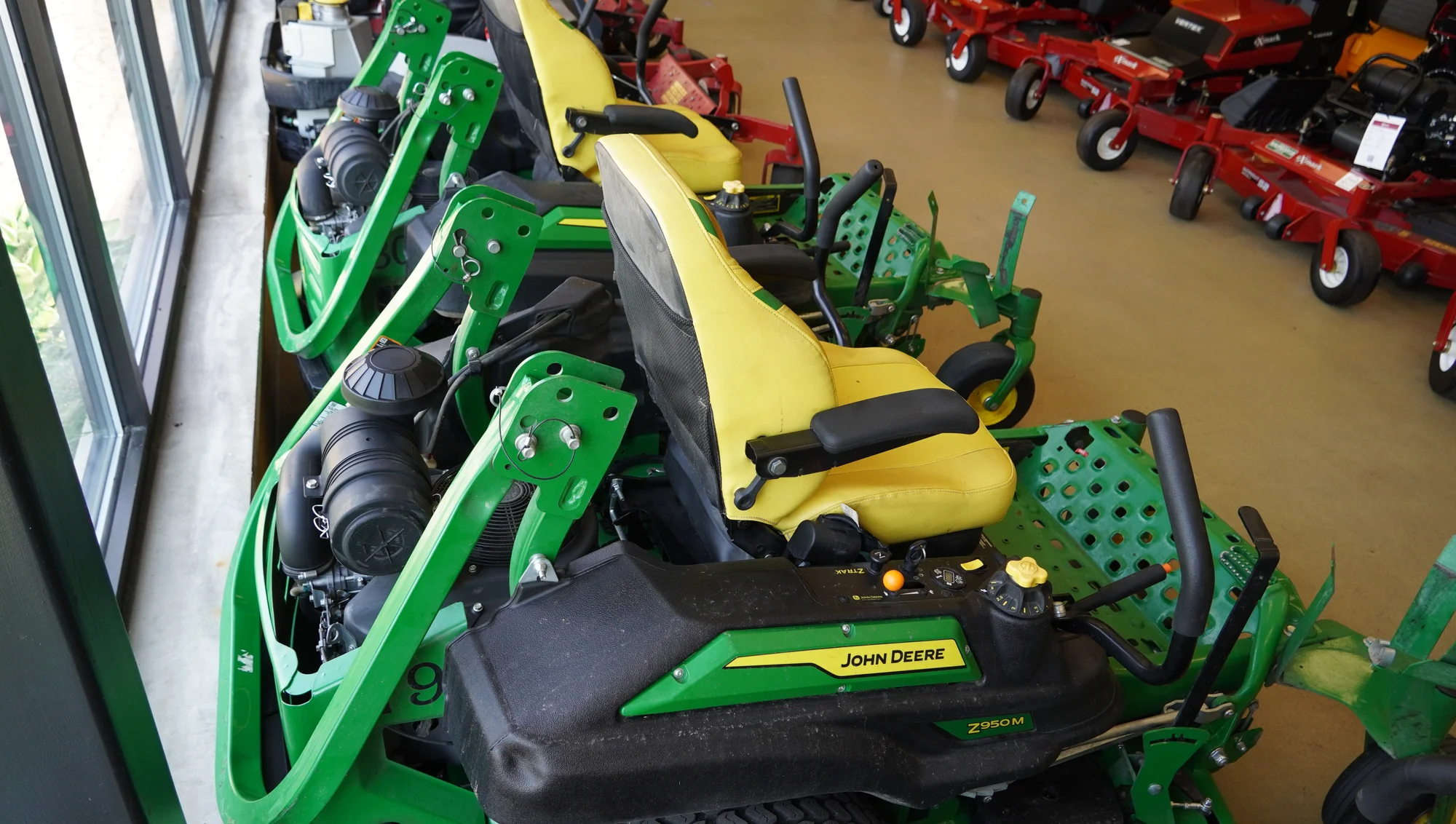 Used John Deere Z950M 54 in Zero Turn Mower TR4977F