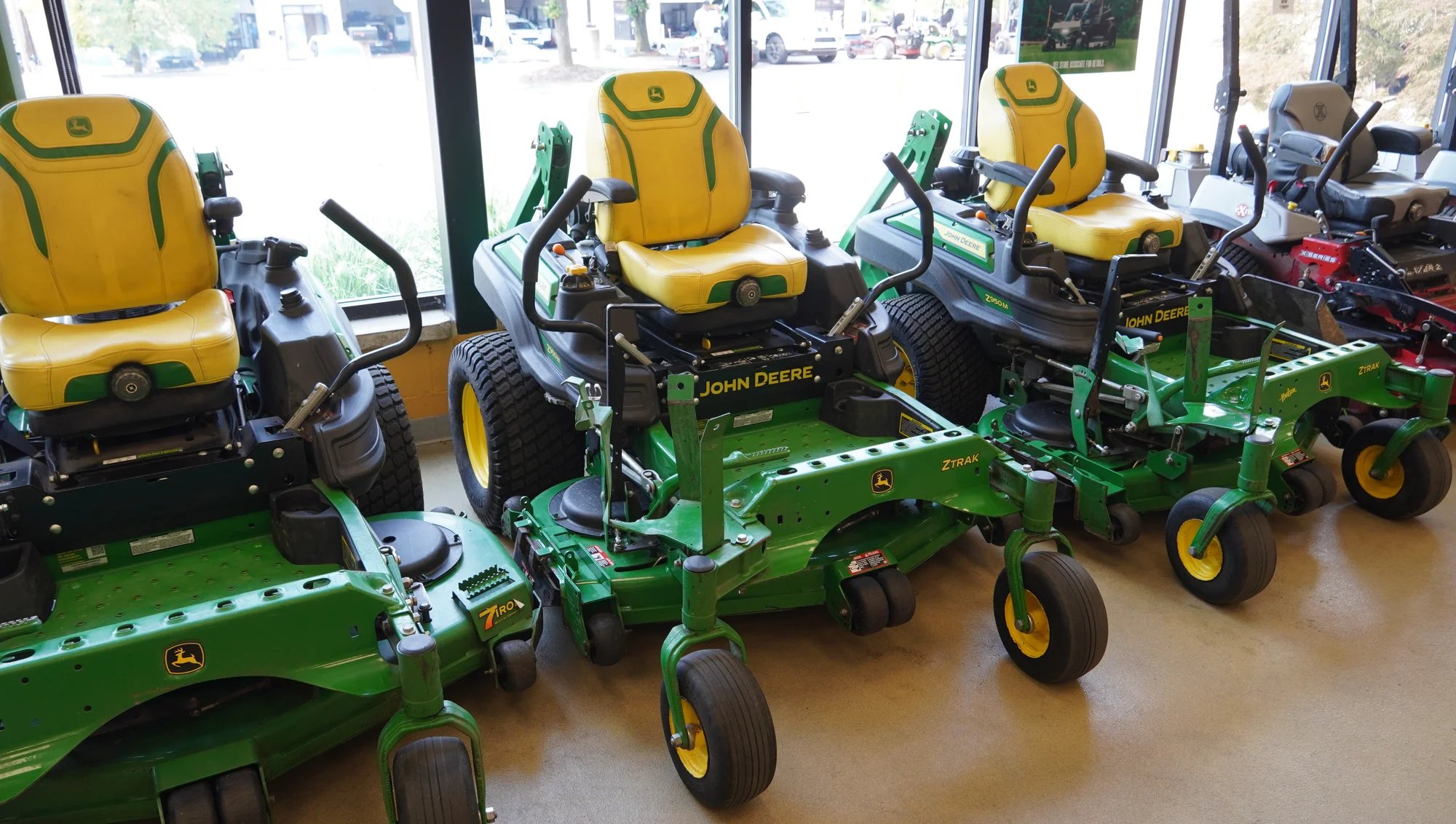 Used John Deere Z950M 54 in Zero Turn Mower TR4977F