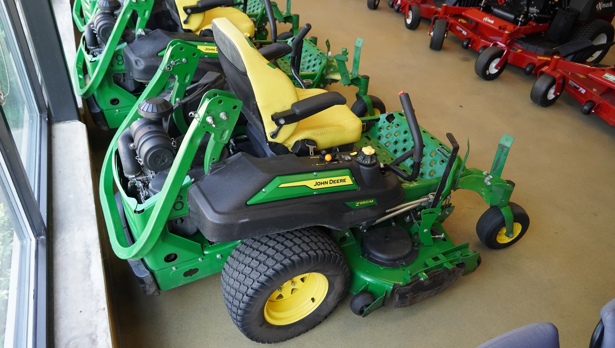 Used John Deere Z950M 60 in Zero Turn Mower TR4975F