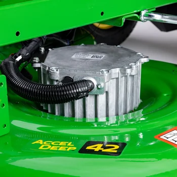 John Deere Ztrak 300 Series Electric Tractors Deck Sizes 42 Or 48 Inches feature image