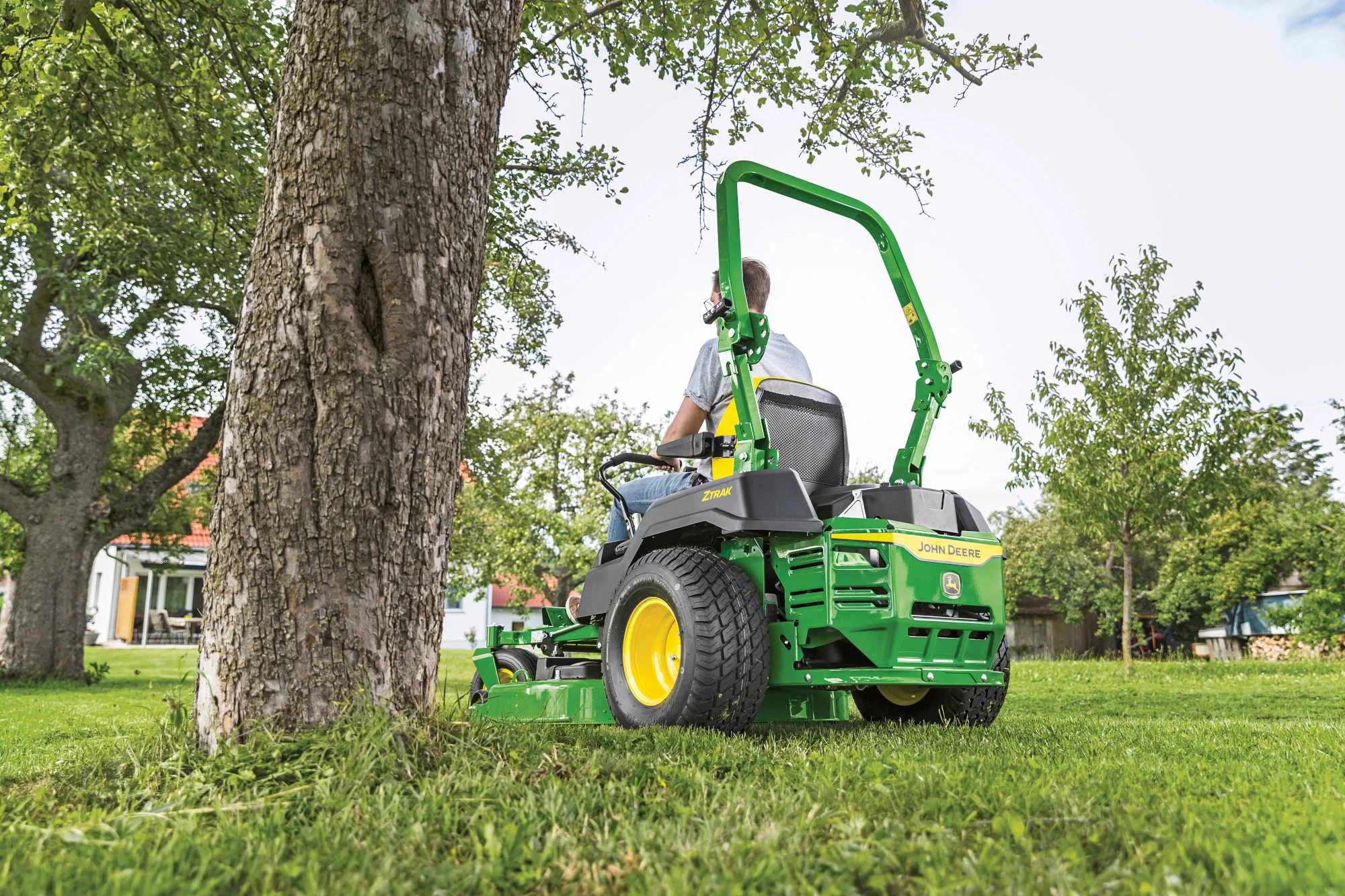 John Deere ZTrak 500 Series Zero Turn Rider Z515E-60