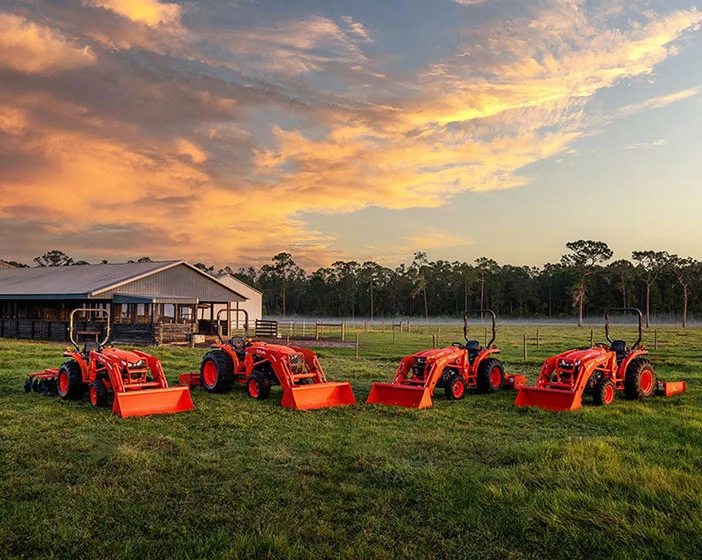 Kubota L Series Compact Tractor L2502HST-19390 Kubota L Series Compact Tractor L2502Hst 19390 Lineup product image