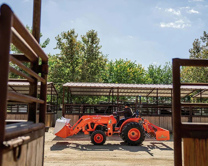 Kubota L Series Compact Tractor L3902HST-21264