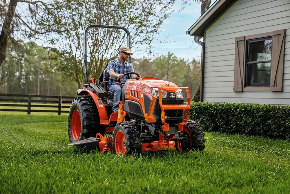 Kubota LX Series Compact Utility Tractors Precision Engineering feature image