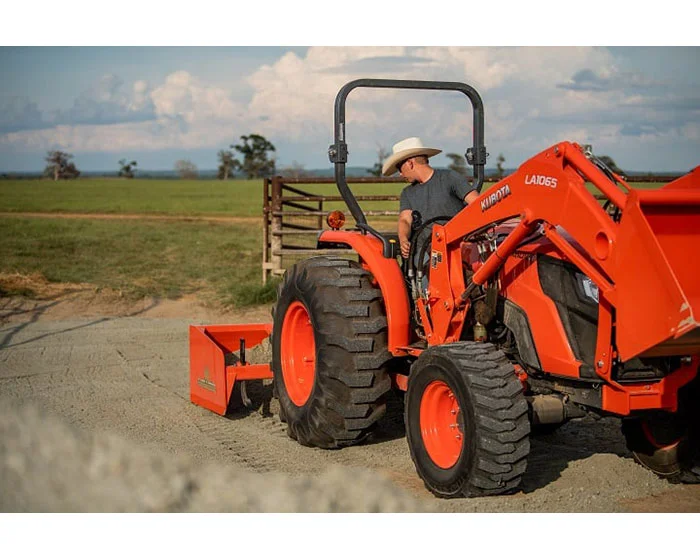 Kubota MX Series Compact Tractor MX4900HST-10618