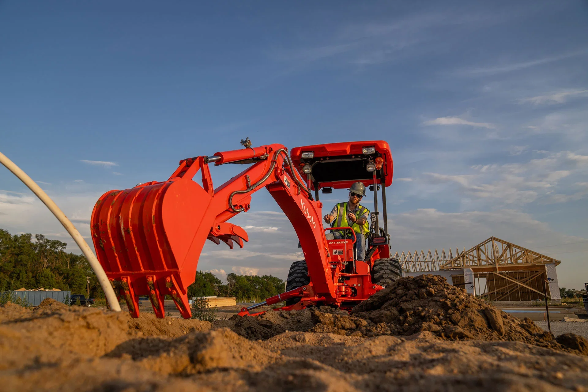 Kubota Tlb Series Construction Equipment Backhoe Crawl Function feature image