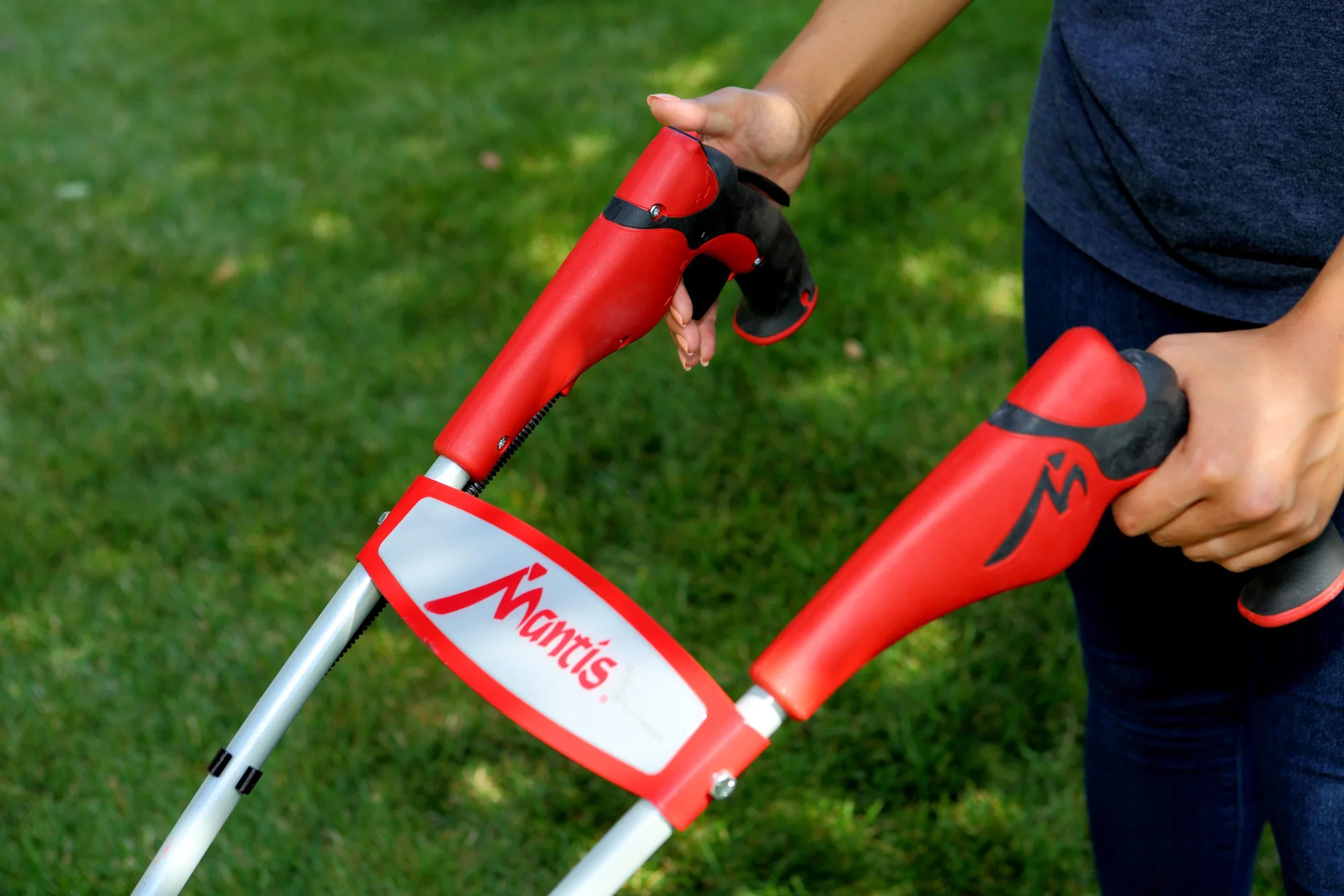 Mantis 2CYCLE Series Tillers Feather Light Feel feature image