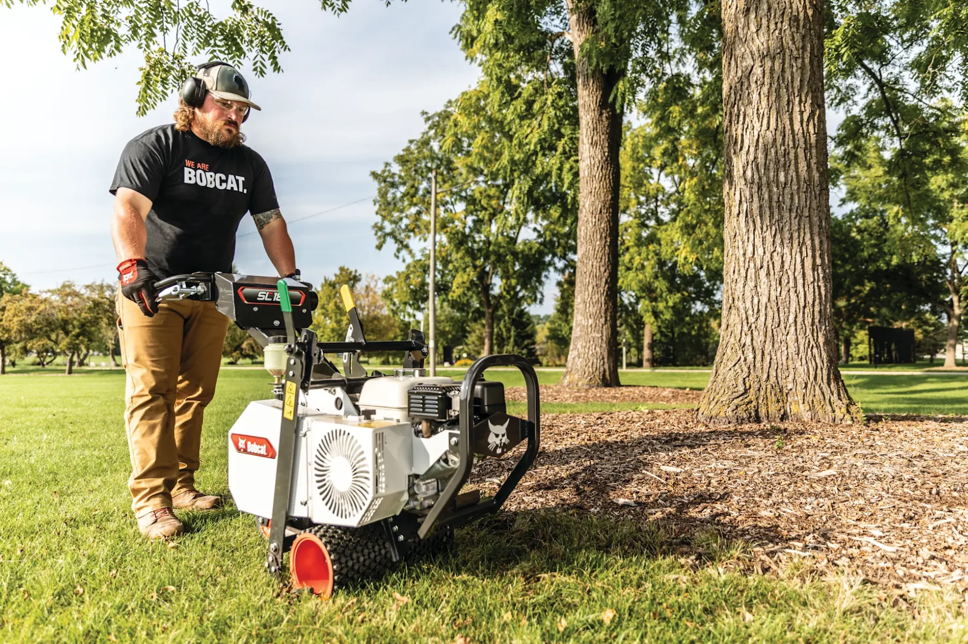 Ryan Sc18H Series Sod Cutter 7885828 Front View Left Wide Cutting Grass Park Maintenance product image