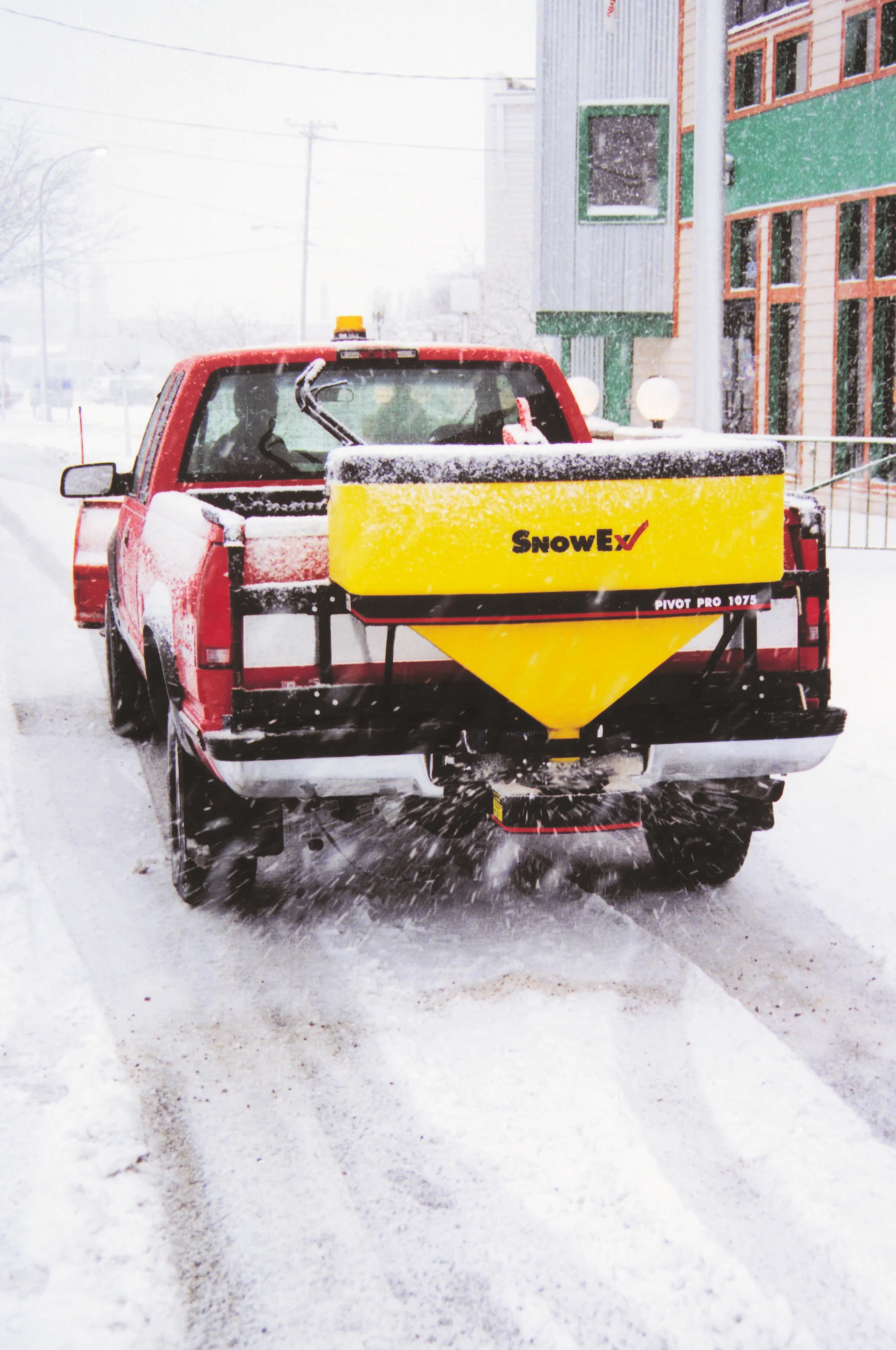 SnowEx Tailgate Pro Spreader SP-1075X-1