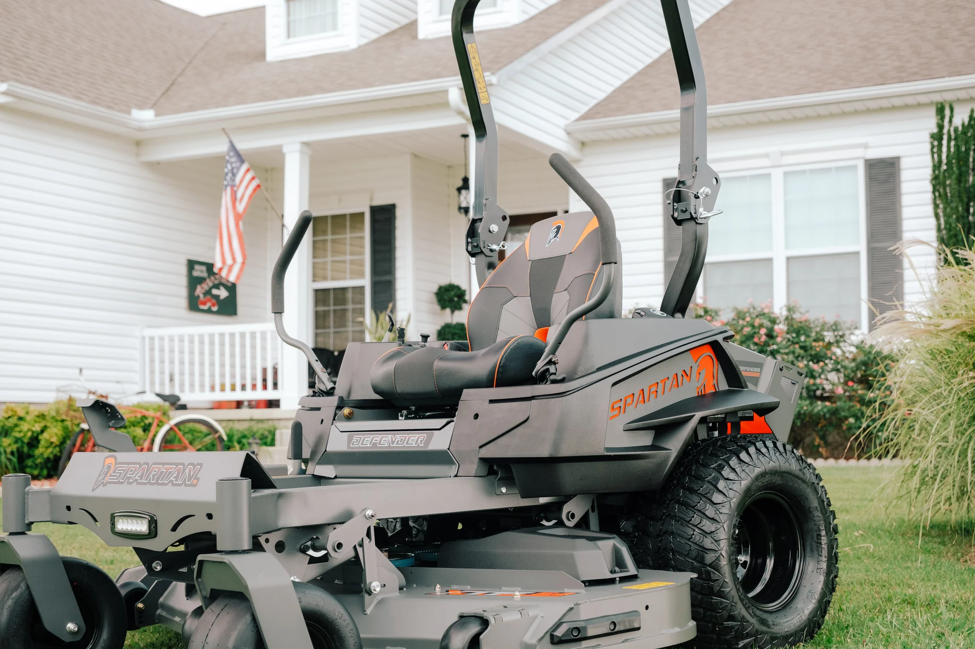 Spartan Defender Zero Turn Rider Szde1K48691Kr Mower House Closeup product image