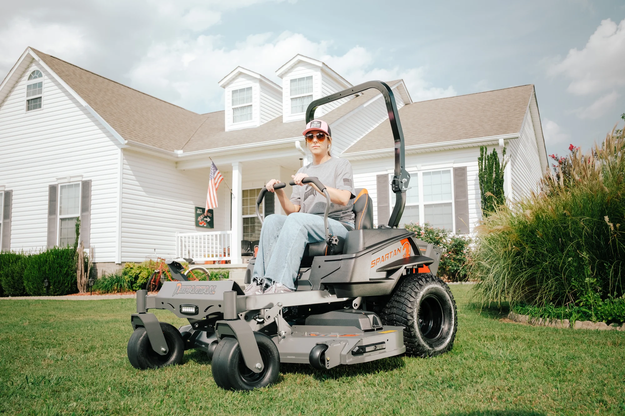Spartan Defender Zero Turn Rider Szde1K54691Kr Woman On Mower House product image