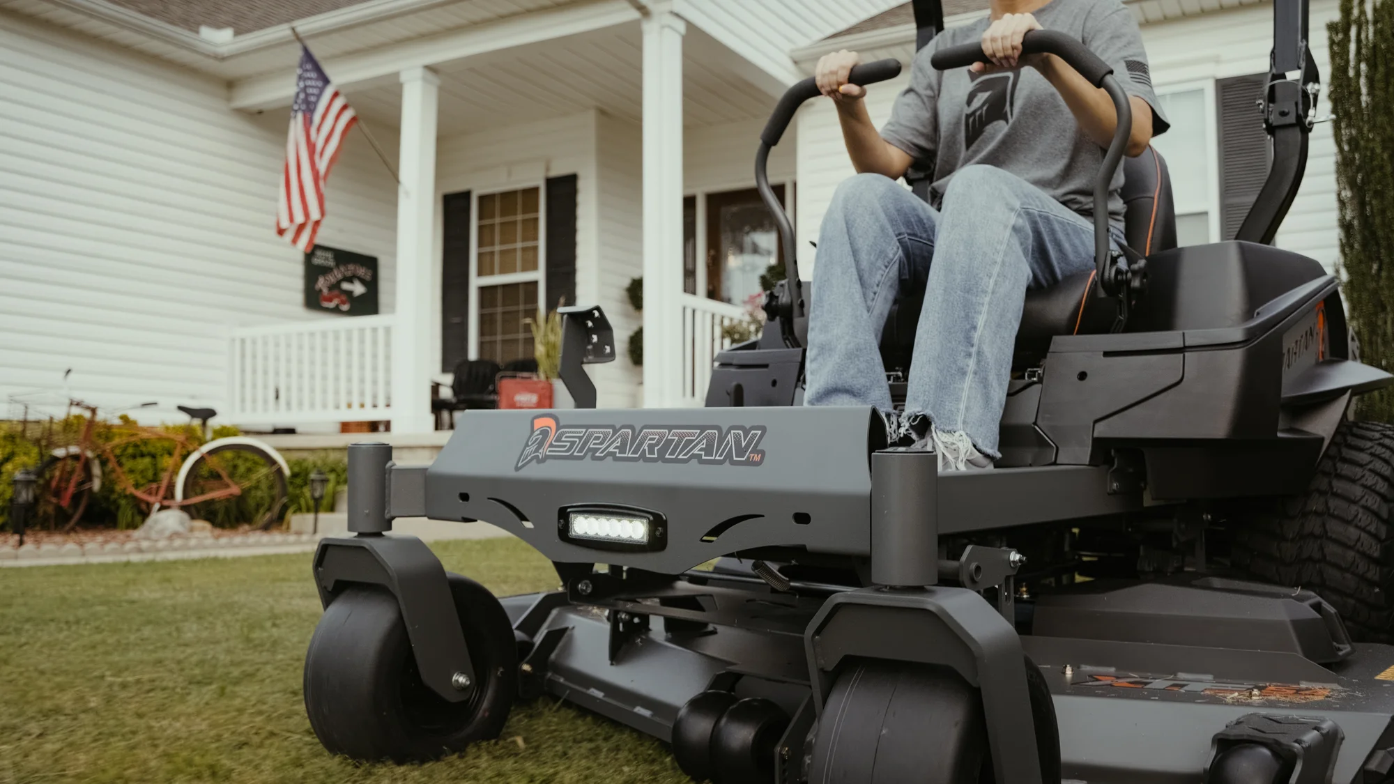 Spartan Defender Zero Turn Rider SZDE1K60730KR Spartan Defender Zero Turn Rider Szde1K60730Kr Bumper product image