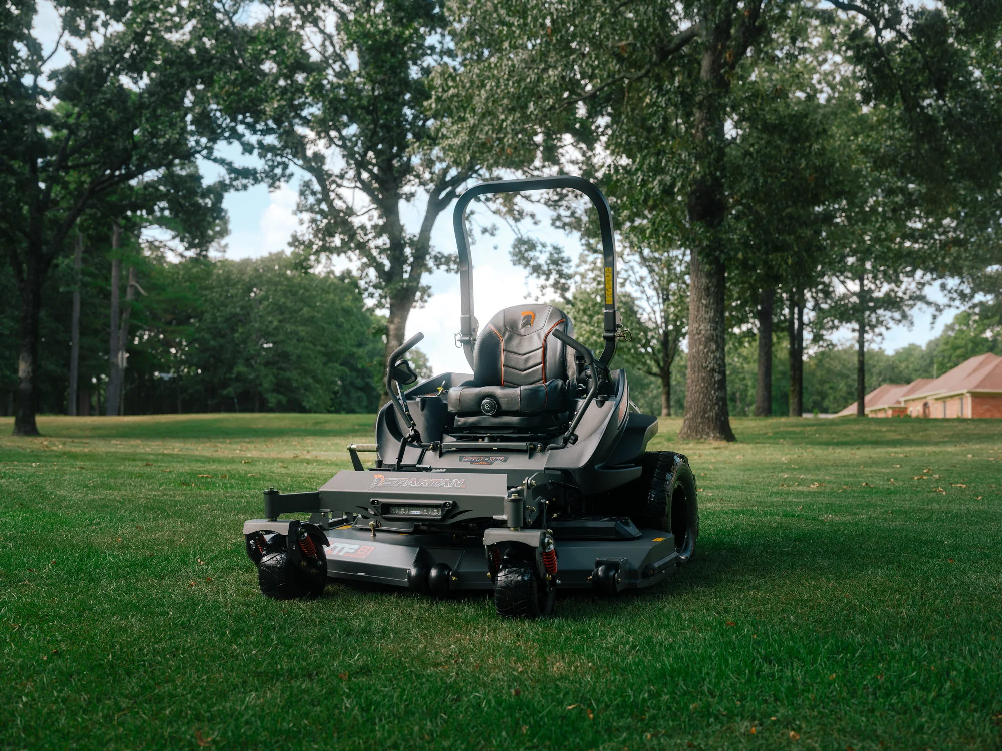 Spartan Srt XD Series Zero Turn Mower Radial Tires For Superior Traction feature image